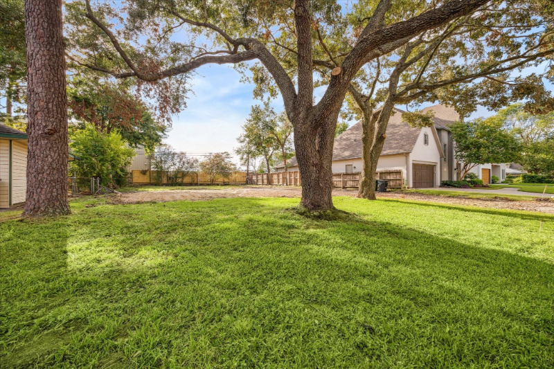 1525 Ronson Road